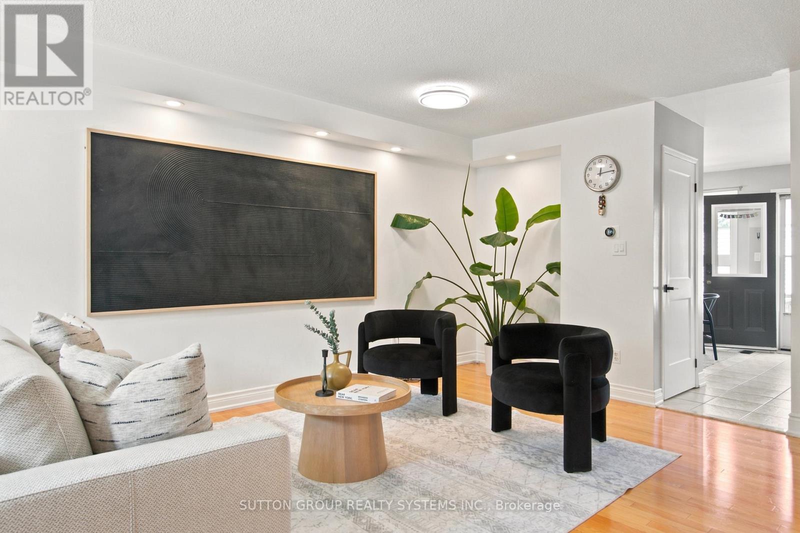 146 Tarragona Boulevard, Toronto, Ontario  M6N 5C5 - Photo 7 - W13474984