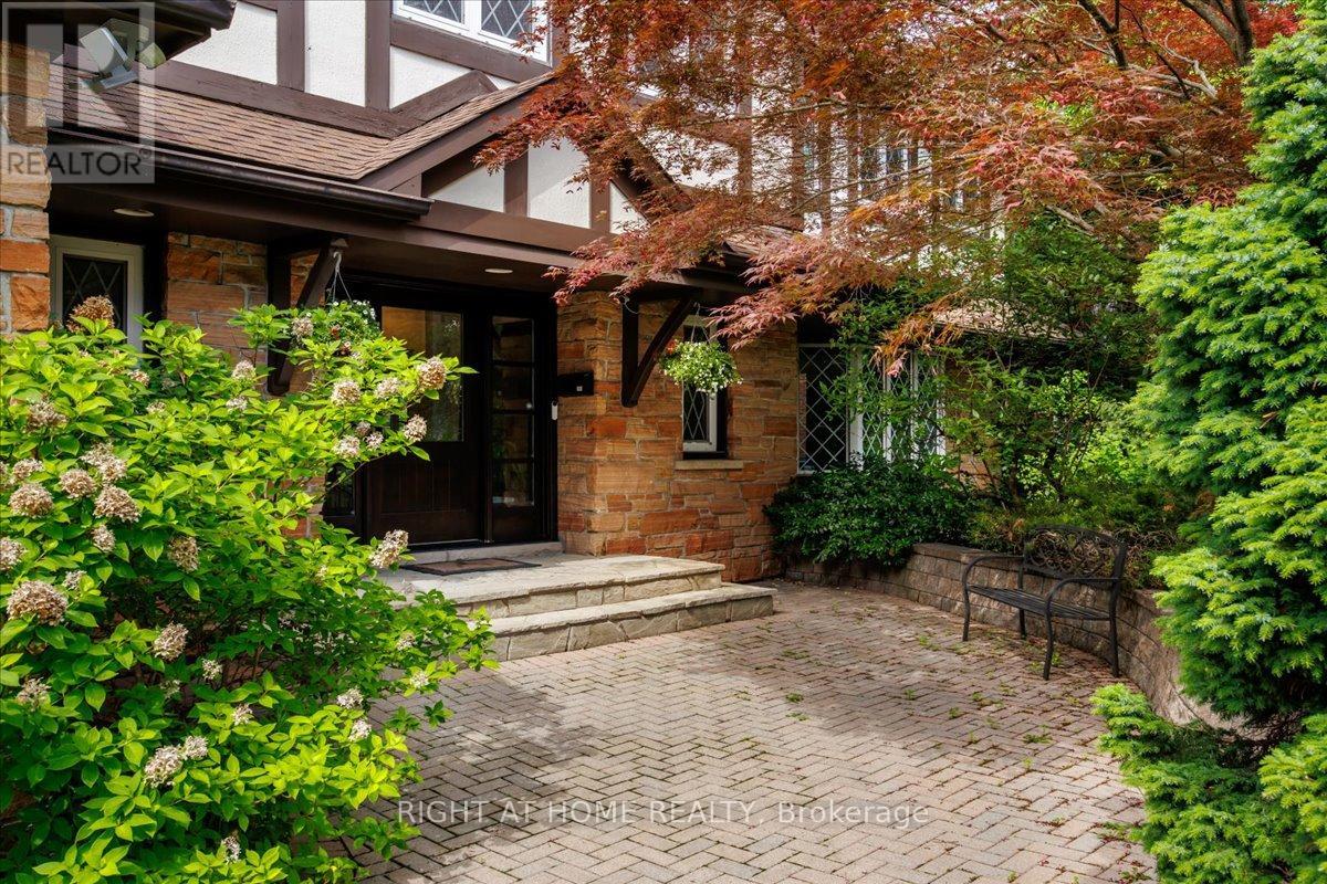 437 The Kingsway, Toronto, Ontario  M9A 3W1 - Photo 5 - W13475116