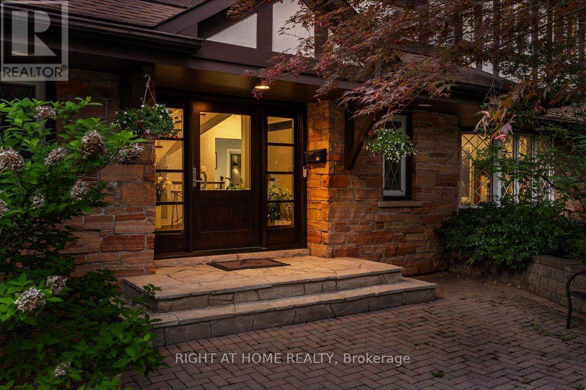 437 The Kingsway, Toronto, Ontario  M9A 3W1 - Photo 39 - W13475116