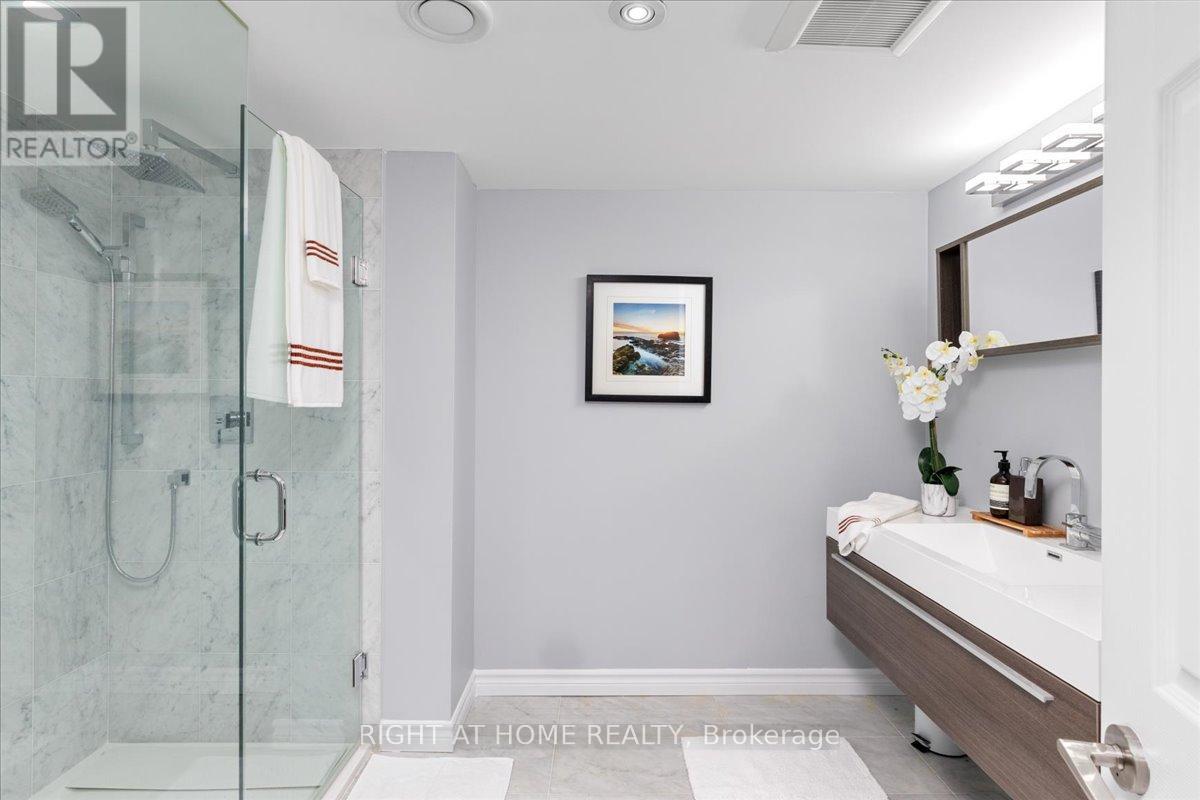 437 The Kingsway, Toronto, Ontario  M9A 3W1 - Photo 28 - W13475116