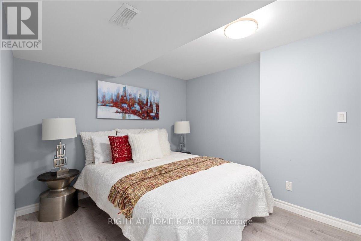 437 The Kingsway, Toronto, Ontario  M9A 3W1 - Photo 35 - W13475116