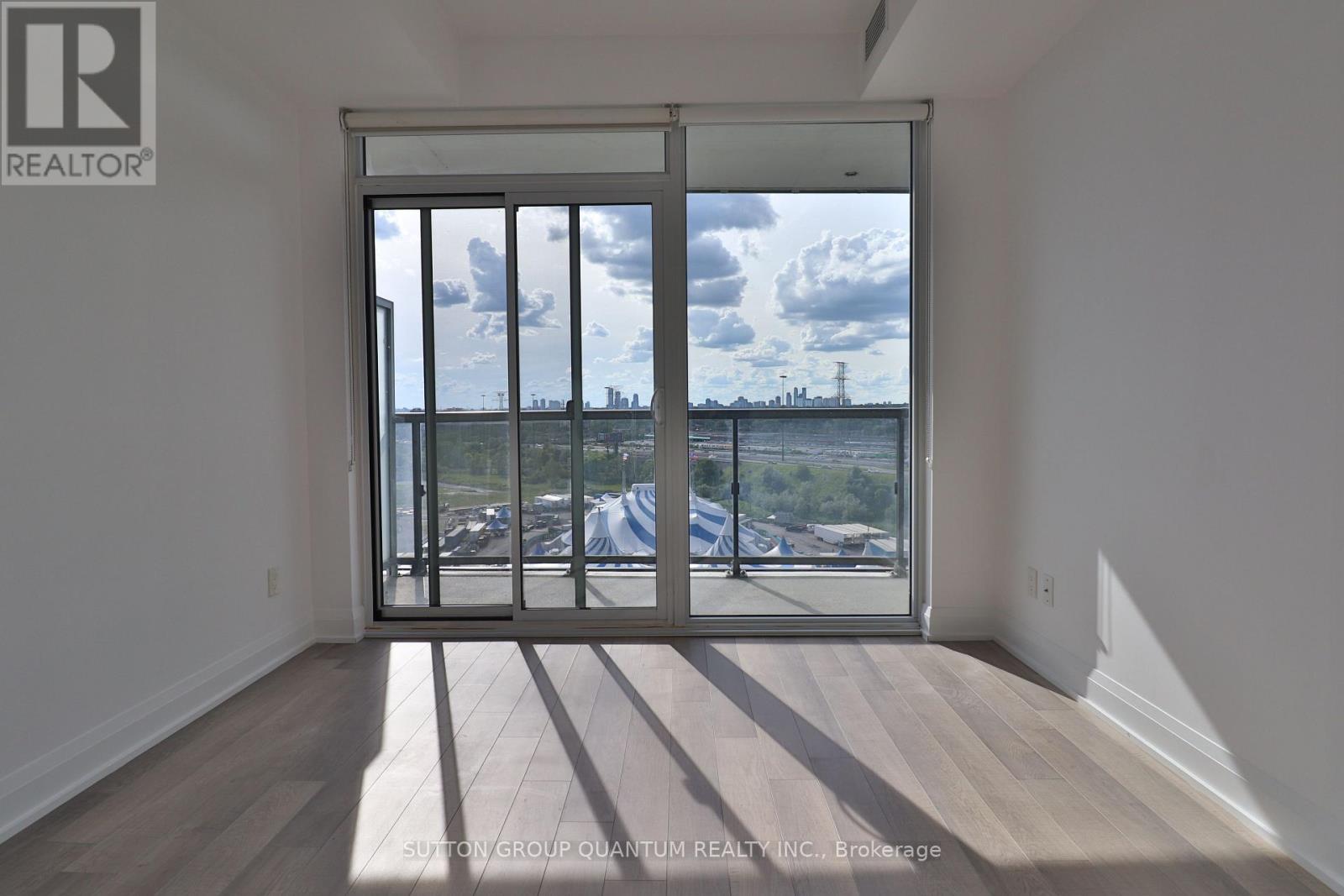 1410 - 56 Annie Craig Drive, Toronto, Ontario  M8V 0C8 - Photo 7 - W13475194