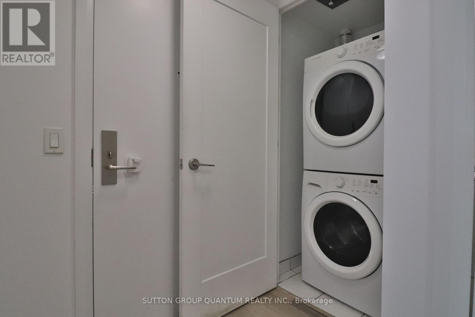 1410 - 56 Annie Craig Drive, Toronto, Ontario  M8V 0C8 - Photo 3 - W13475194