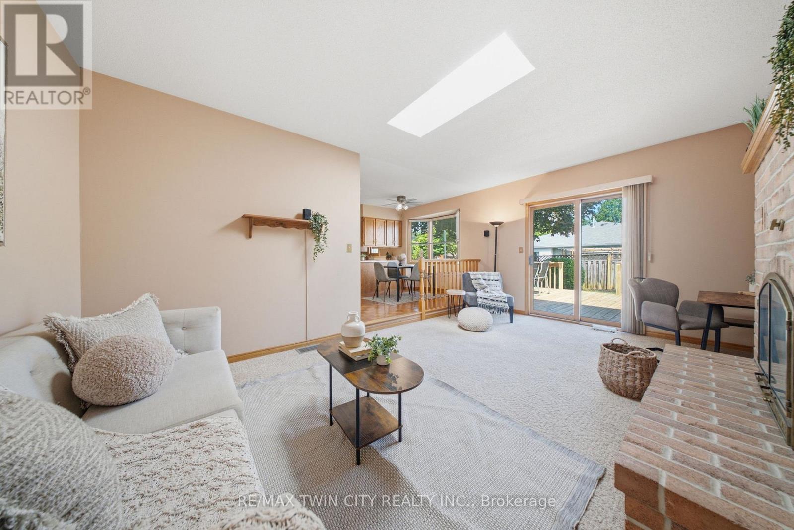 22 Colonial Crescent, Brantford, Ontario  N3R 7M7 - Photo 21 - X13477176