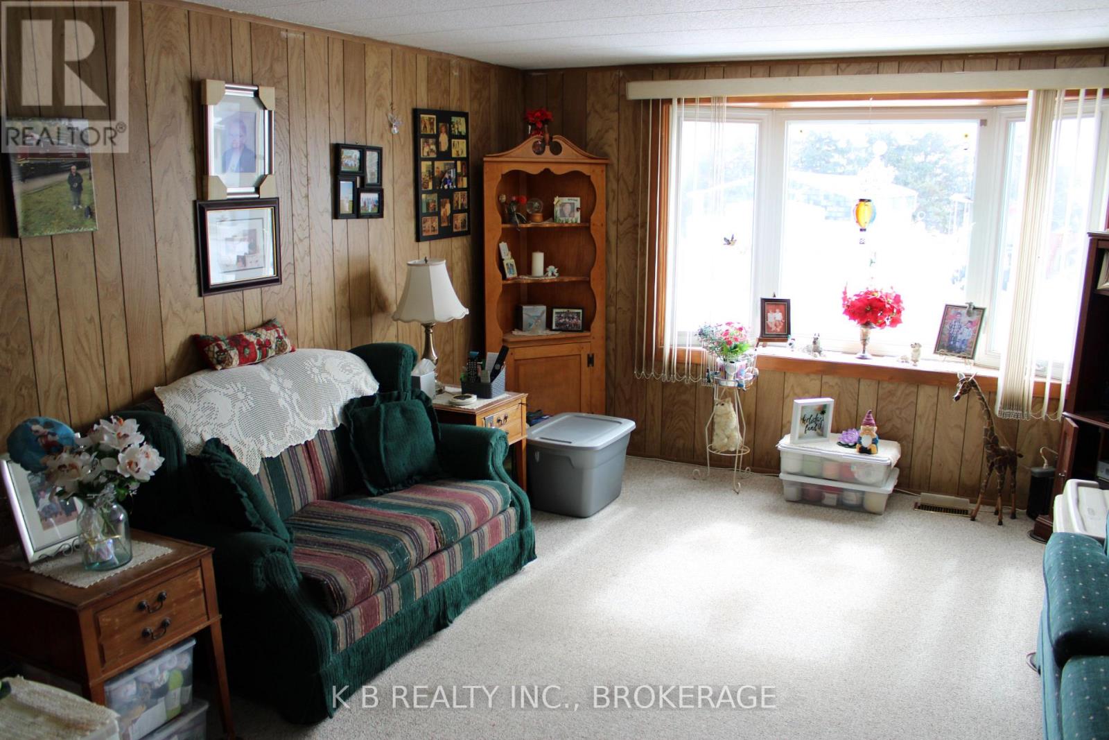 6 Cedar Street W, Greater Napanee, Ontario  K7R 3L1 - Photo 4 - X12864204