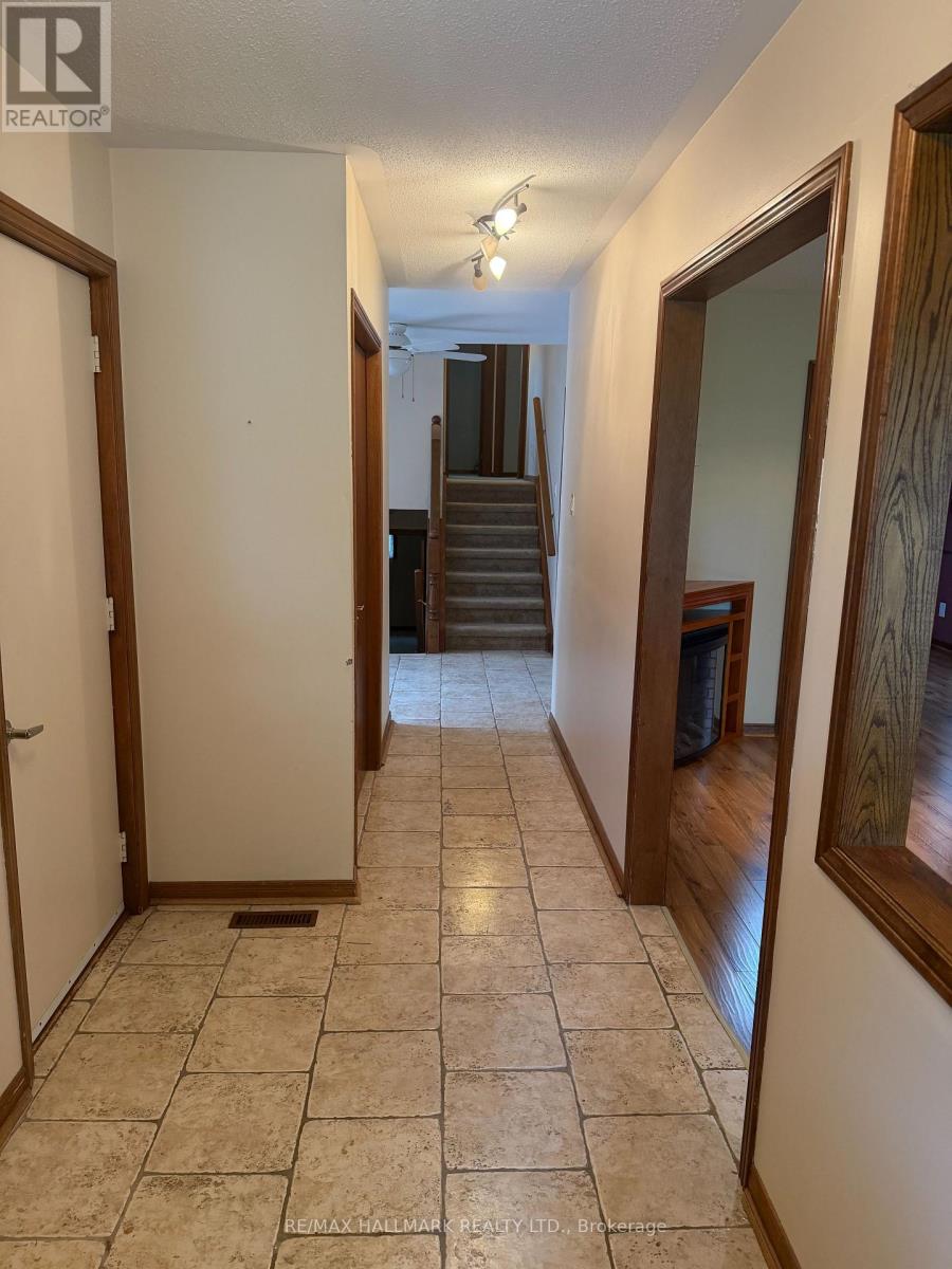 75 Golfview Crescent, London South, Ontario  N6C 5N4 - Photo 4 - X13477534