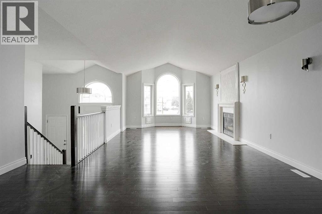 287 Berard Crescent, Fort Mcmurray, Alberta  T9K 1W2 - Photo 6 - A2316889