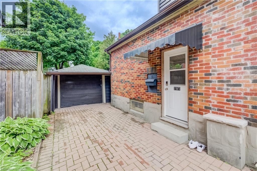 38 Sydney Street N, Kitchener, Ontario  N2H 3L5 - Photo 35 - 40842020