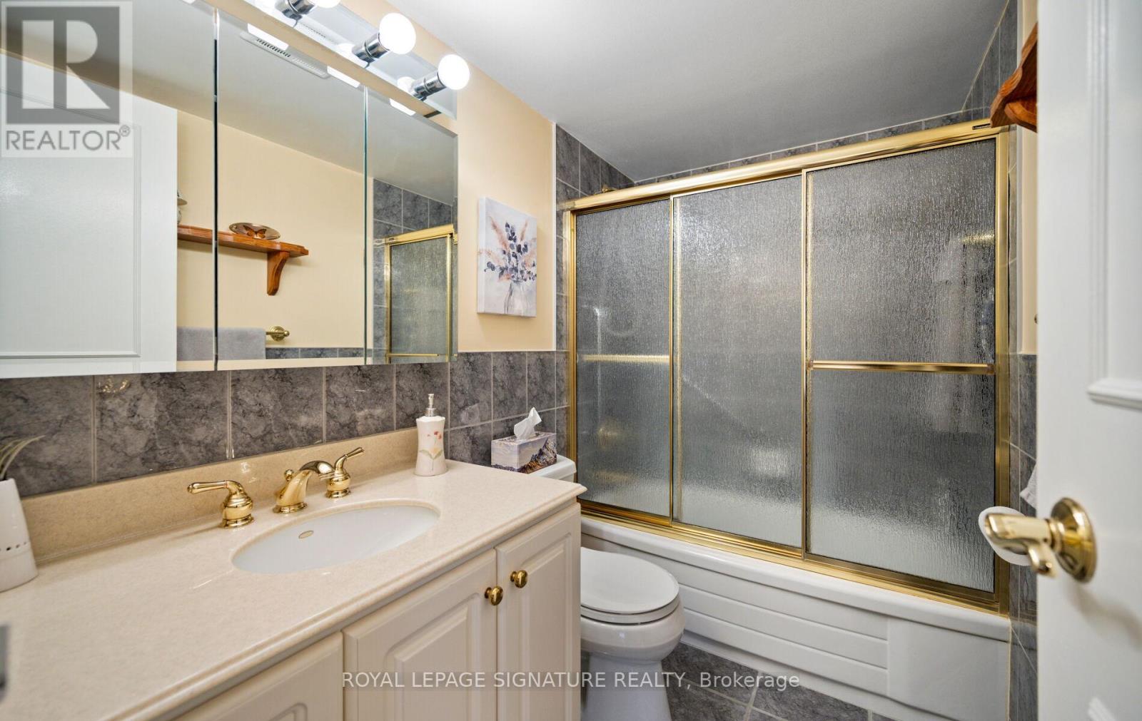 606 - 820 Burnhamthorpe Road, Toronto, Ontario  M9C 4W2 - Photo 24 - W13475772