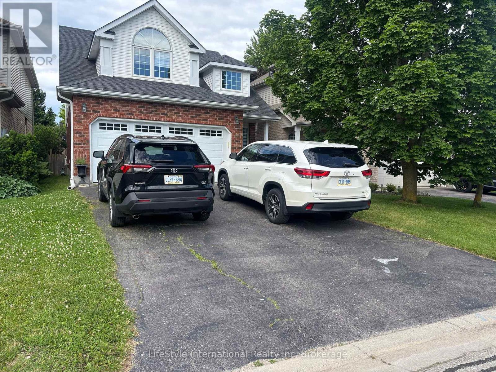 41 CAMM CRESCENT, Guelph, Ontario