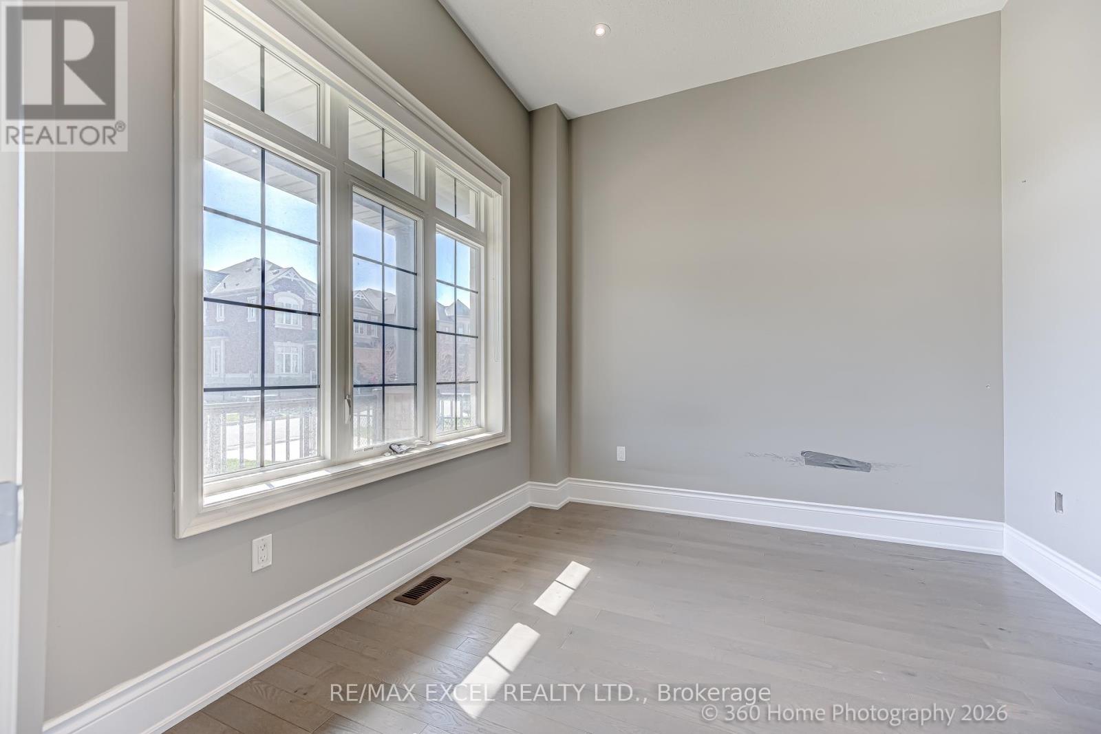3199 William Rose Way, Oakville, Ontario  L6H 7H5 - Photo 7 - W13475830