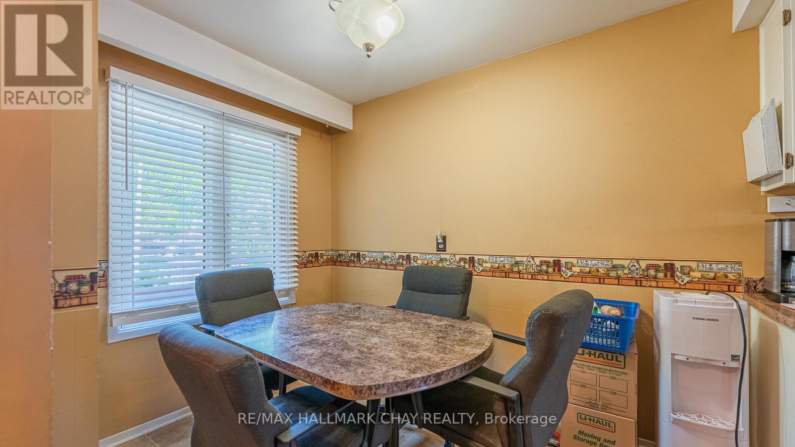 22 Rowe Court, Brampton, Ontario  L6X 2S2 - Photo 11 - W13475968