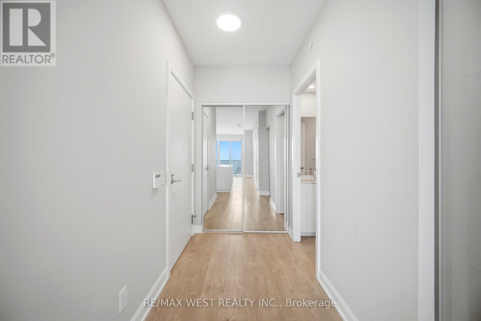 2006 - 70 Annie Craig Drive S, Toronto, Ontario  M8V 0G2 - Photo 6 - W13475986