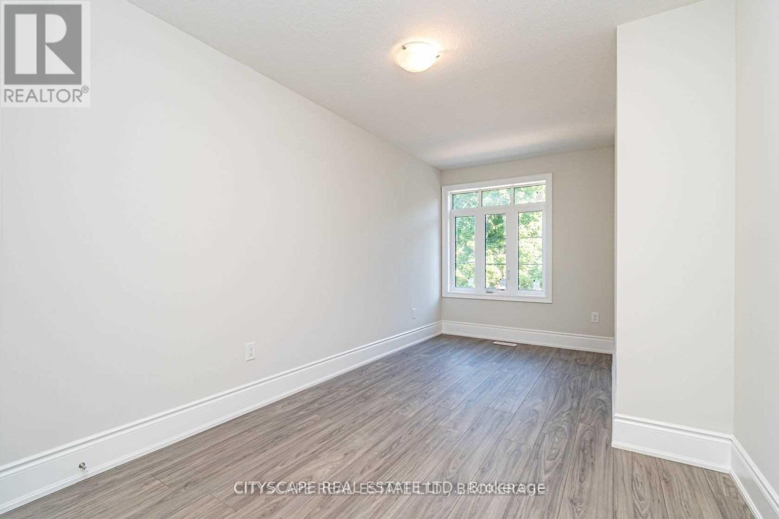 565 Wedgewood Drive, Burlington, Ontario  L7L 0J9 - Photo 15 - W13476060