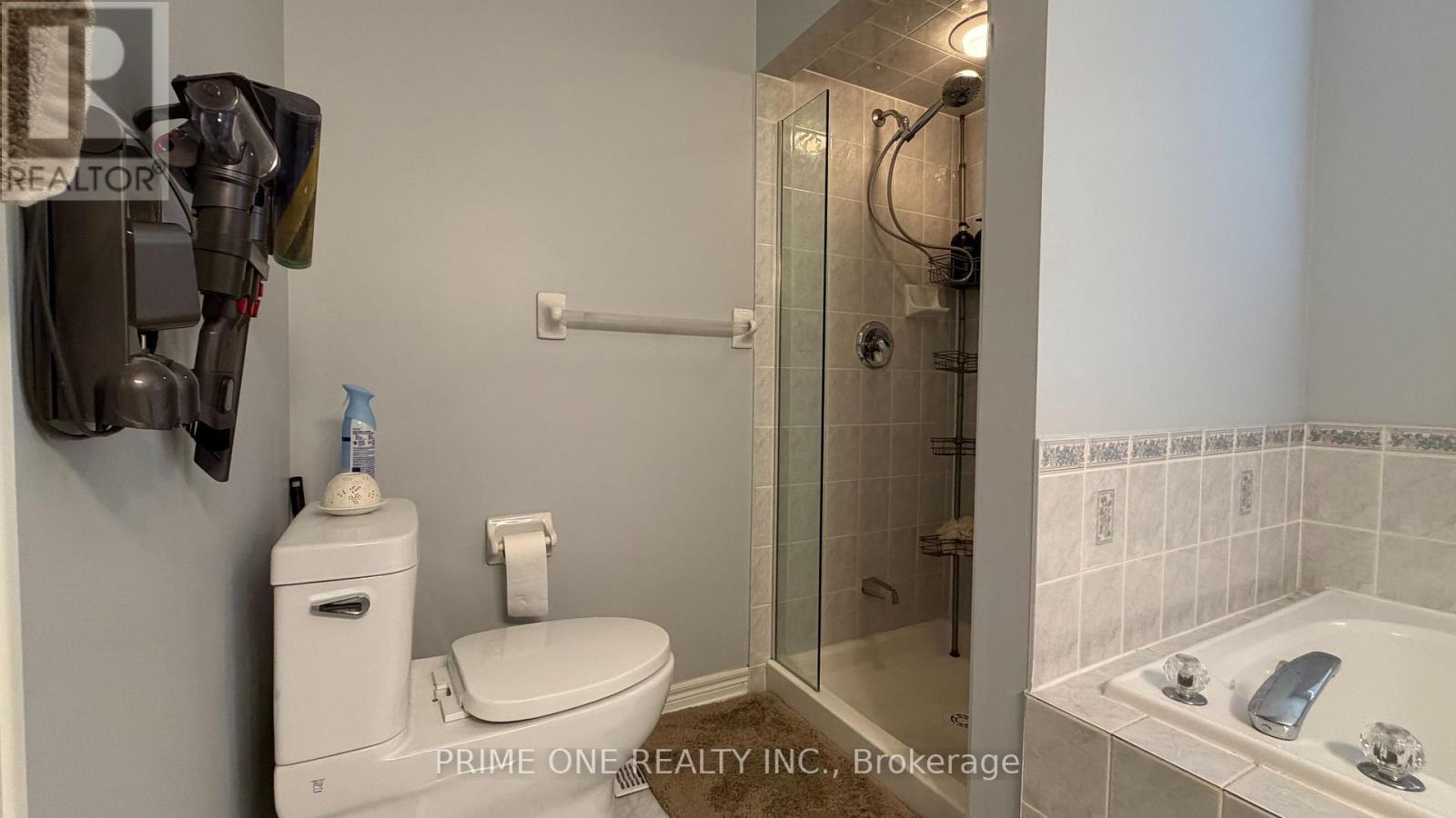 7124 Village Walk, Mississauga, Ontario  L5W 1X4 - Photo 26 - W13475996