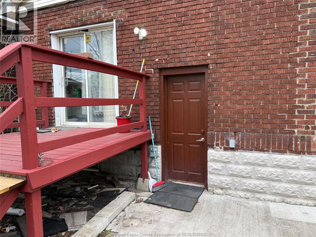 961 Campbell, Windsor, Ontario N9B 2J4 - Photo 28 - 26014879