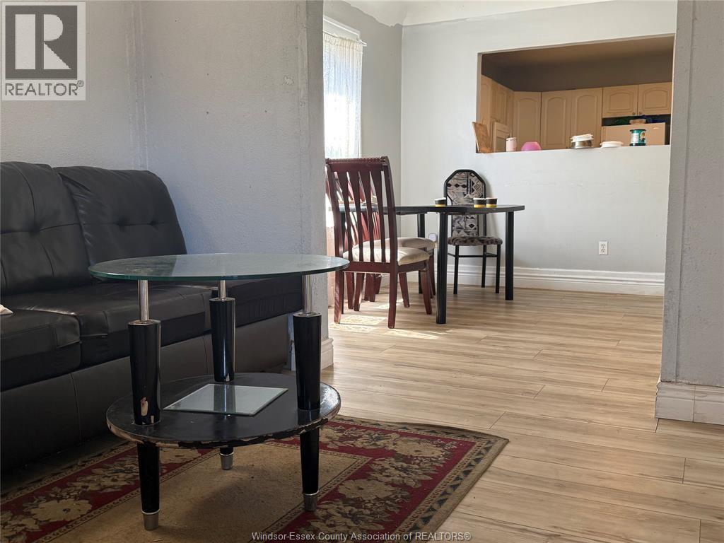 961 Campbell, Windsor, Ontario N9B 2J4 - Photo 4 - 26014879