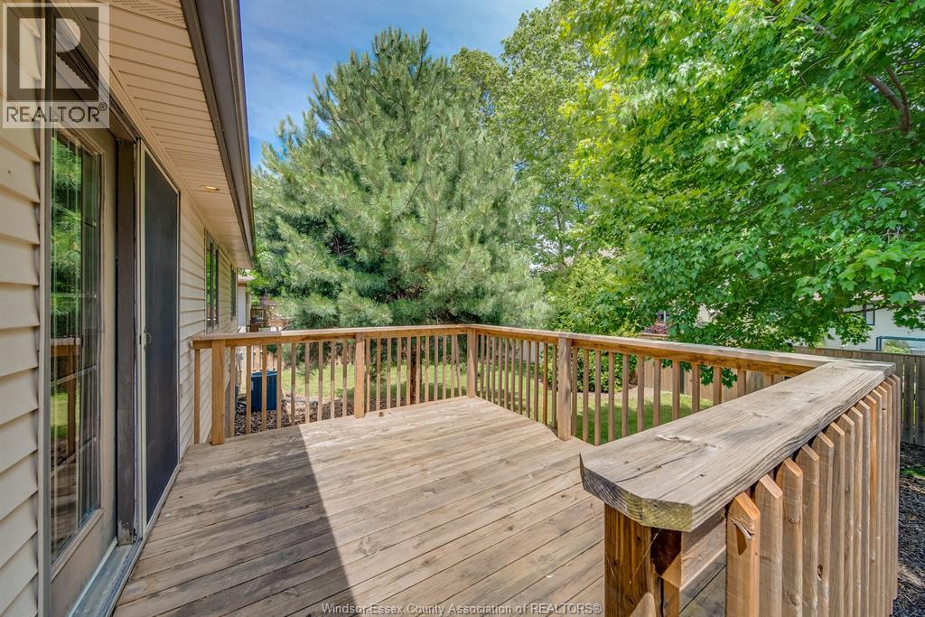 1694 Chornoby, Tecumseh, Ontario  N8N 5A1 - Photo 45 - 26014444