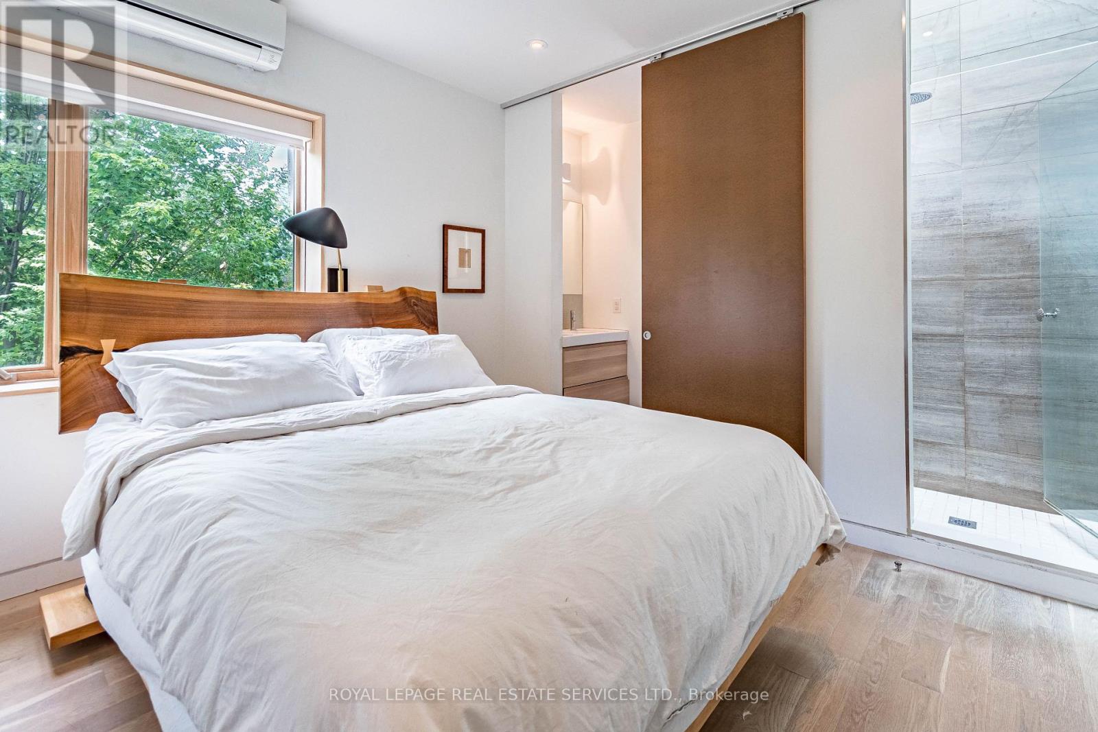 241 Garden Avenue, Toronto, Ontario  M6R 1J2 - Photo 16 - W13476092