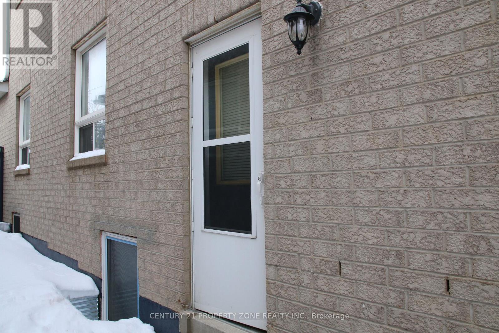 24 Sweet Clover Crescent, Brampton, Ontario  L6R 3A2 - Photo 40 - W13476216