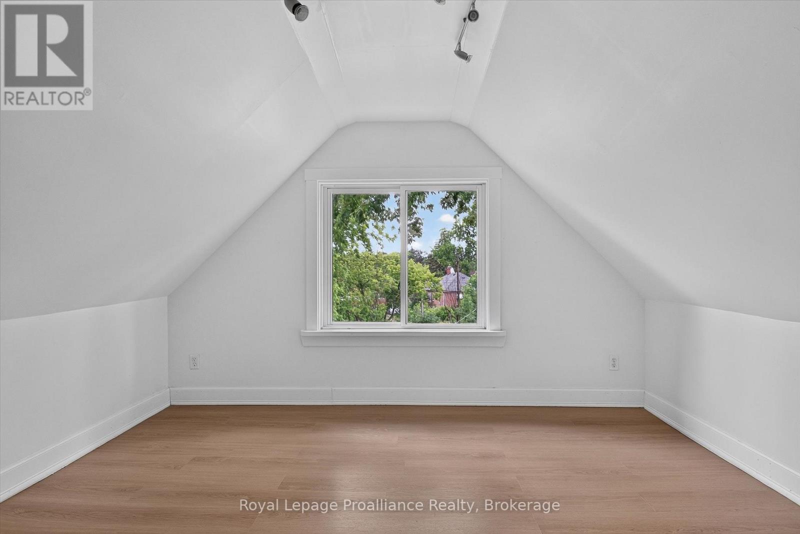 367 Edinburgh Street, Peterborough, Ontario  K9H 3G1 - Photo 21 - X13474184