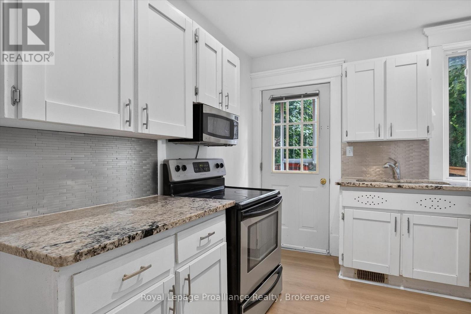 367 Edinburgh Street, Peterborough, Ontario  K9H 3G1 - Photo 6 - X13474184
