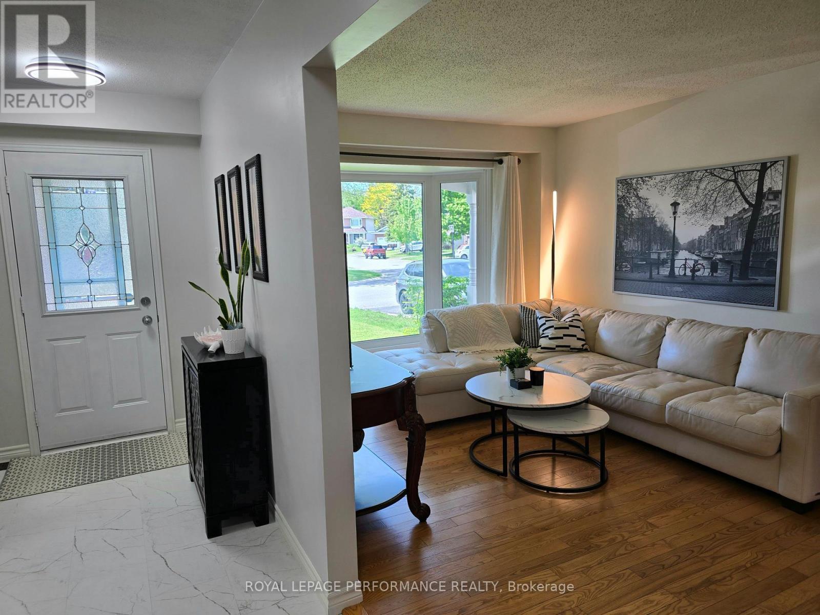 61 Hawley Crescent, Ottawa, Ontario  K2M 1T4 - Photo 3 - X13247836
