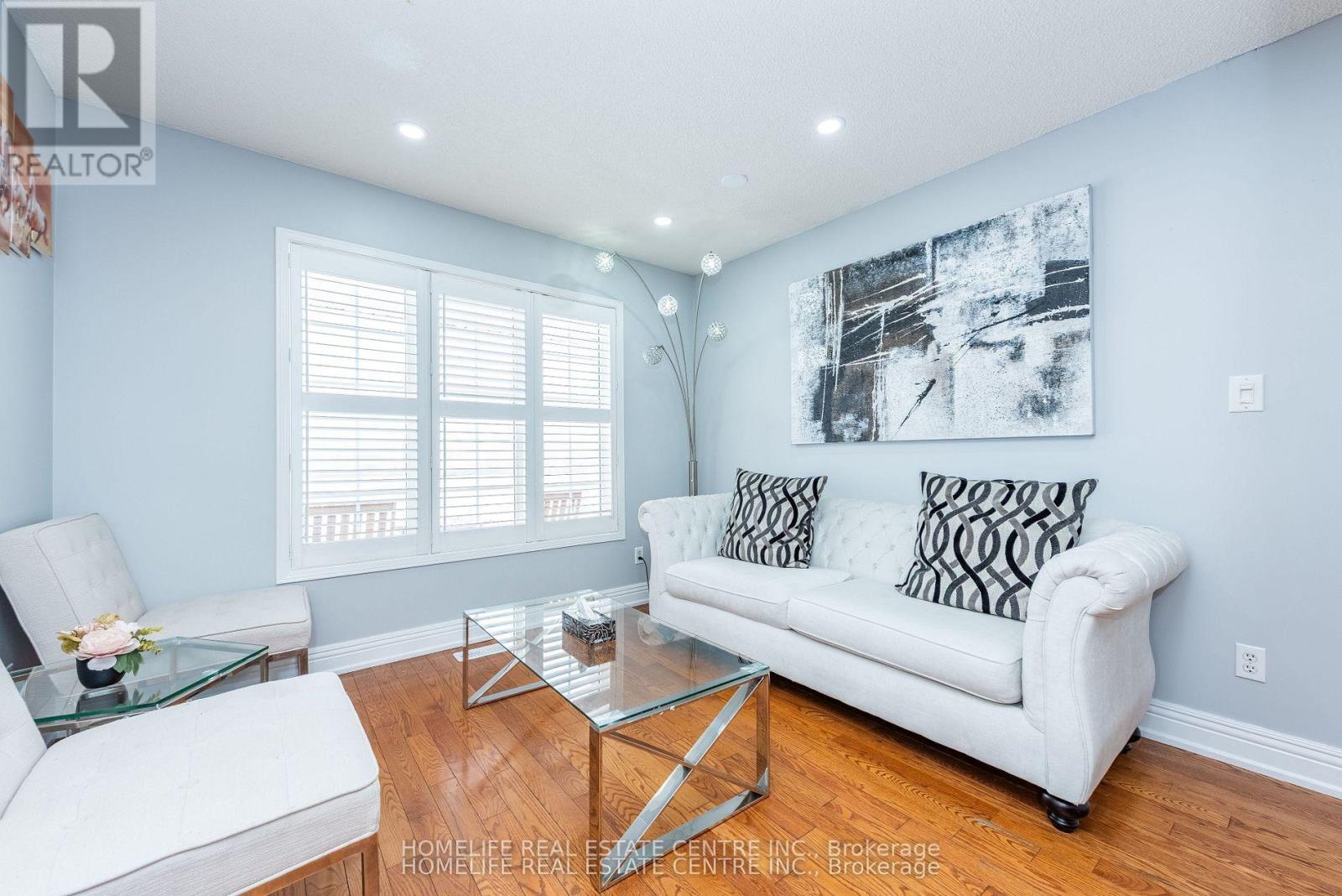 108 Fairhill Avenue, Brampton, Ontario  L7A 2H5 - Photo 6 - W13476608