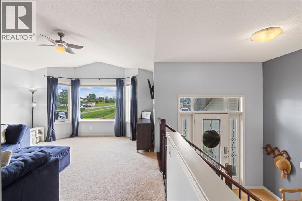 303 Railway Point SE, Langdon, Alberta  T0J 1X1 - Photo 5 - A2320725