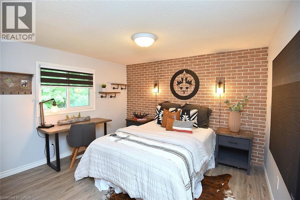 2039 Hunters Wood Drive, Burlington, Ontario  L7M 2V5 - Photo 31 - 40840670