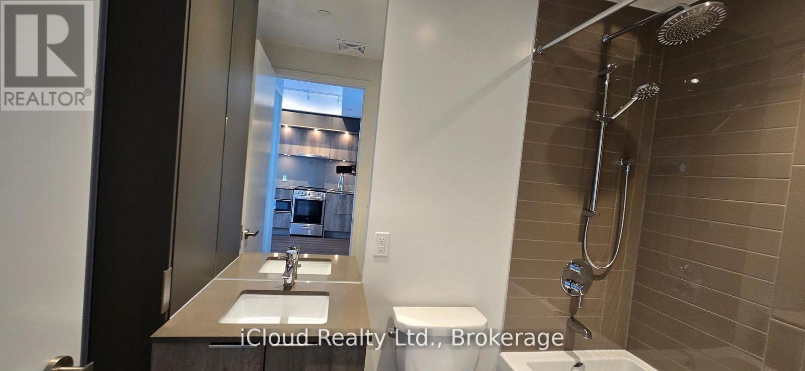4006 - 448 Burnhamthorpe Road W, Mississauga, Ontario L5B 0R4 - Photo 9 - W13476502