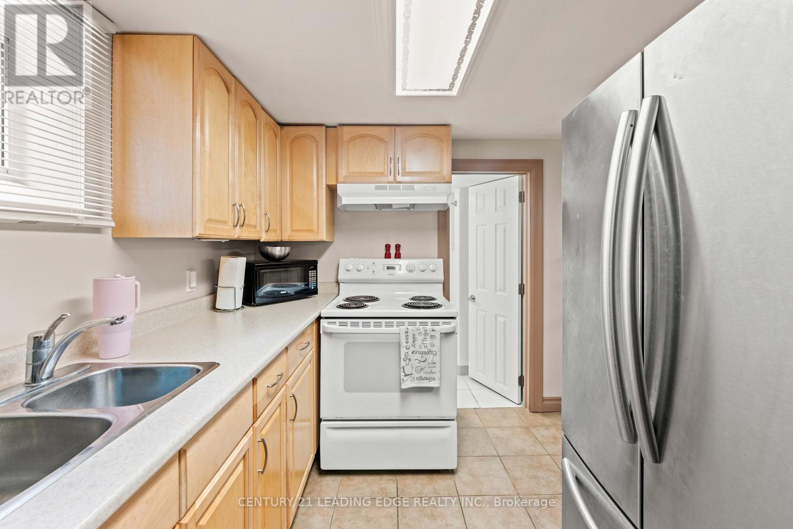 27 Chilcot Avenue, Toronto, Ontario  M9W 1T9 - Photo 39 - W13476576