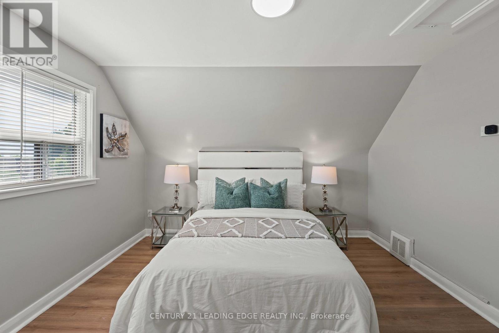 27 Chilcot Avenue, Toronto, Ontario  M9W 1T9 - Photo 31 - W13476576