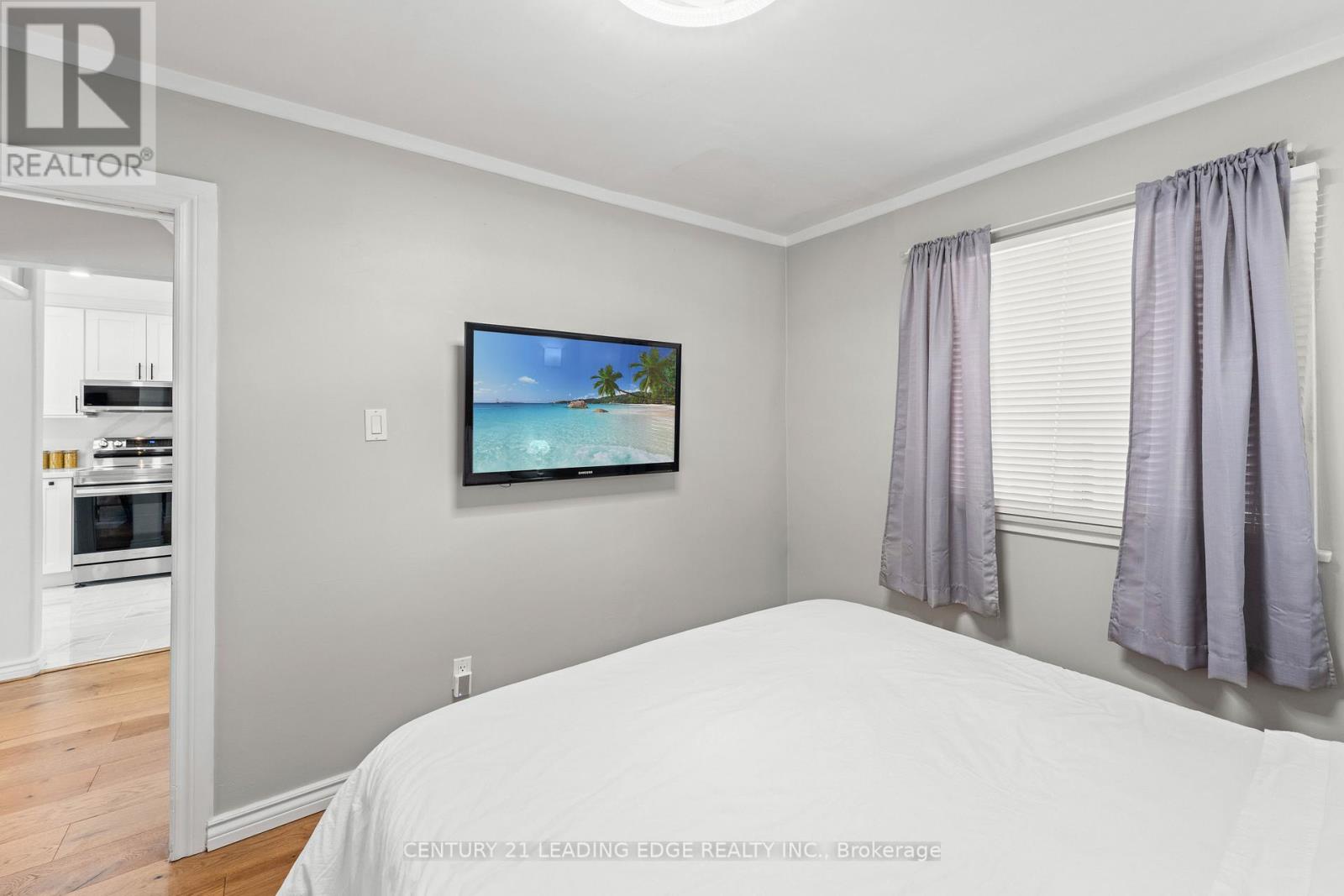 27 Chilcot Avenue, Toronto, Ontario  M9W 1T9 - Photo 24 - W13476576