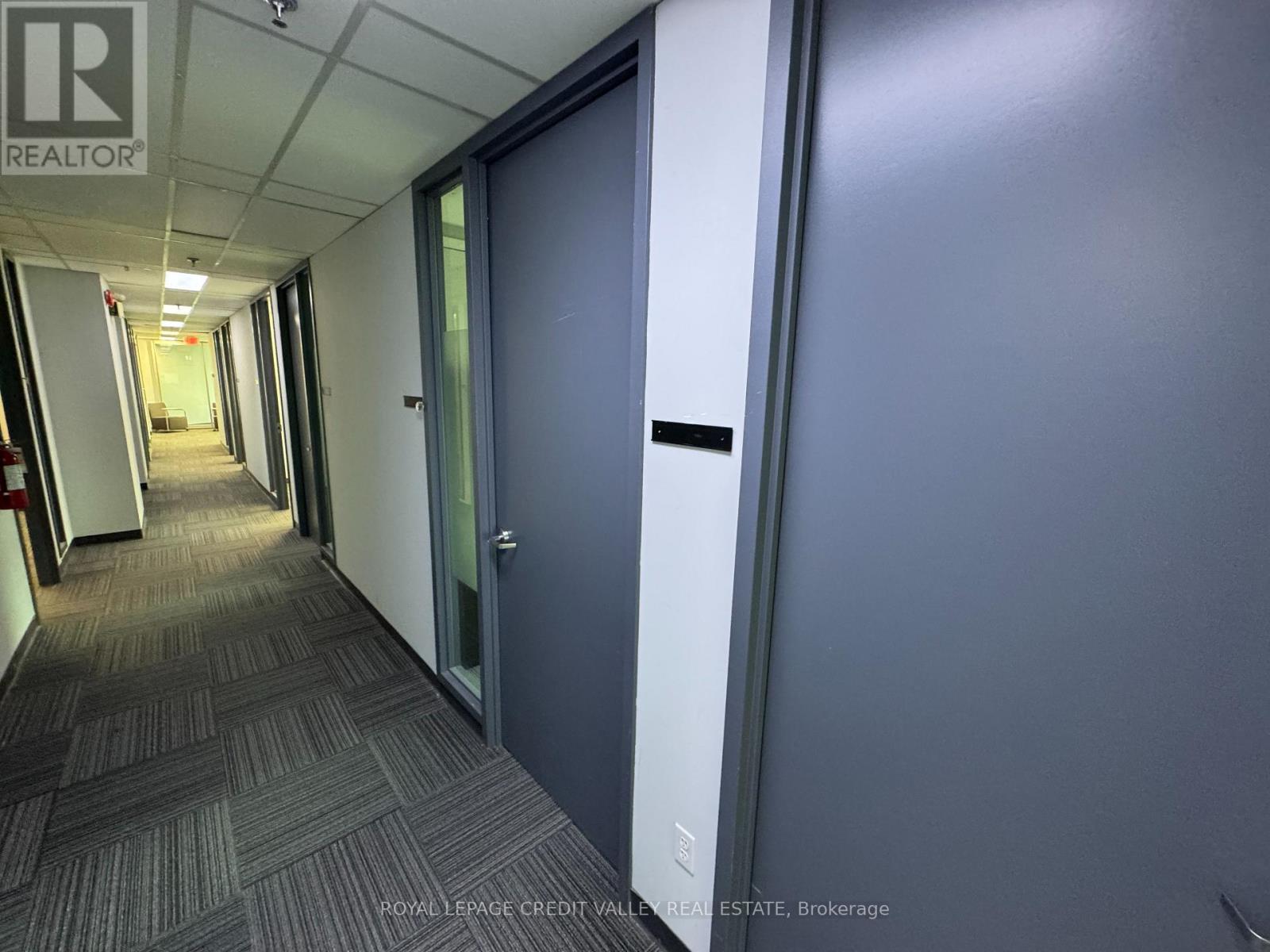 205a - 2800 Skymark Avenue, Mississauga, Ontario  L4W 5A6 - Photo 17 - W13476748