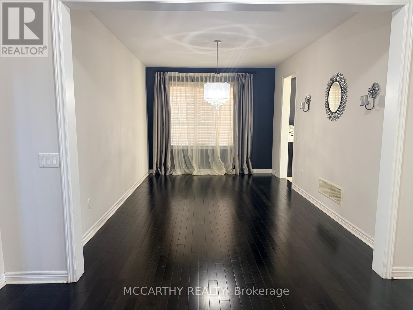 124 Johnson Drive, Shelburne, Ontario  L9V 3V9 - Photo 8 - X12917284