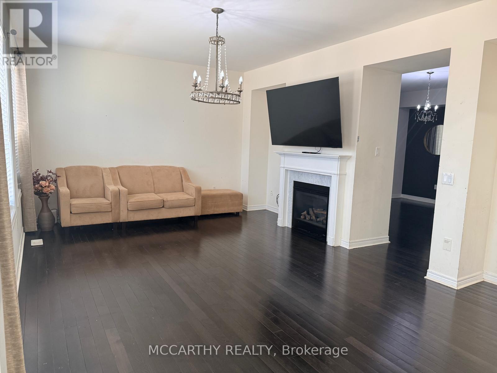 124 Johnson Drive, Shelburne, Ontario  L9V 3V9 - Photo 5 - X12917284