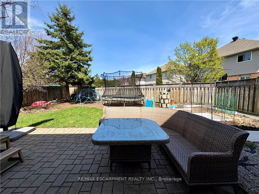 191 Hawkswood Trail, Hamilton, Ontario  L9B 2T1 - Photo 43 - X12957620