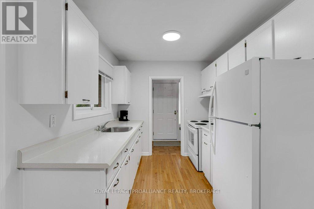 148 Campbell Crescent, Kingston, Ontario K7M 1Z5 - Photo 13 - X13474022