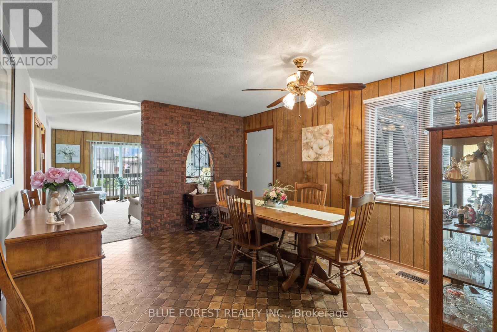 191 Victoria Street, Southwest Middlesex, Ontario  N0L 1M0 - Photo 10 - X13477784
