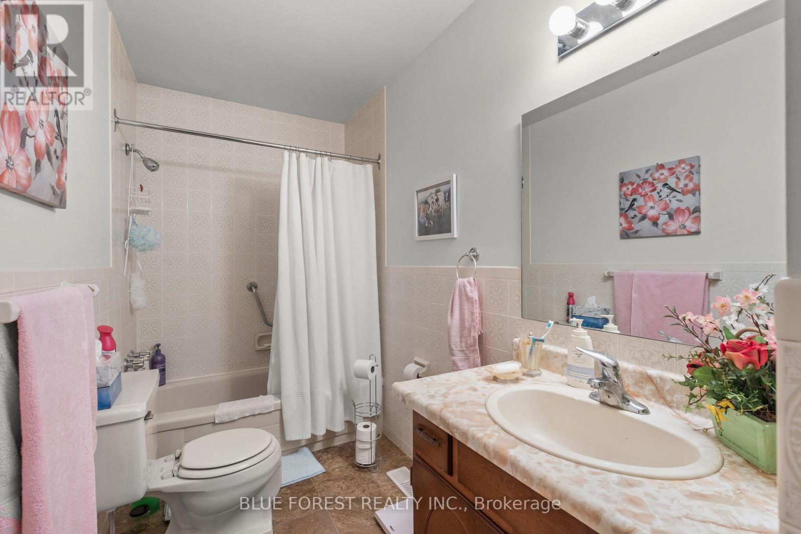 191 Victoria Street, Southwest Middlesex, Ontario  N0L 1M0 - Photo 20 - X13477784