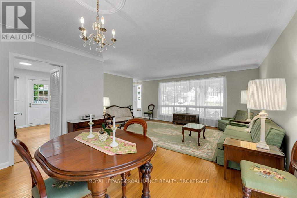 148 Campbell Crescent, Kingston, Ontario K7M 1Z5 - Photo 8 - X13474022