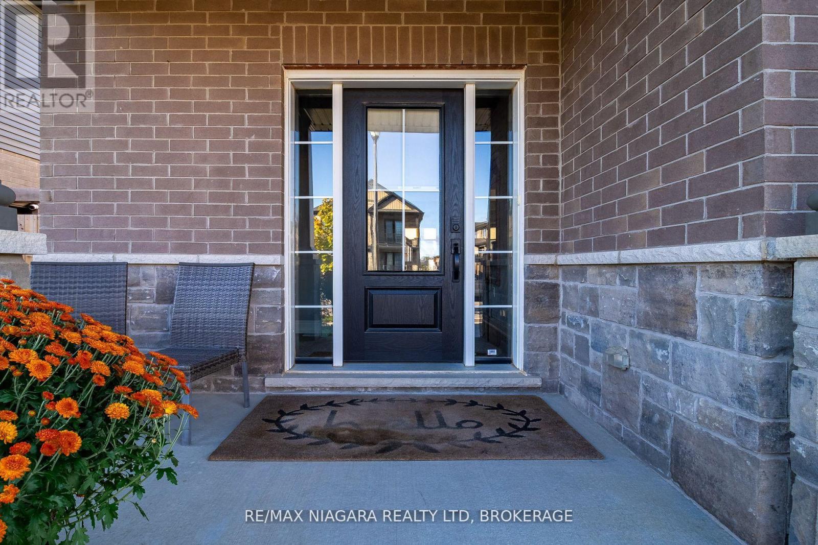 6 Myrtle Street, Pelham, Ontario  L0S 1E6 - Photo 3 - X13455896