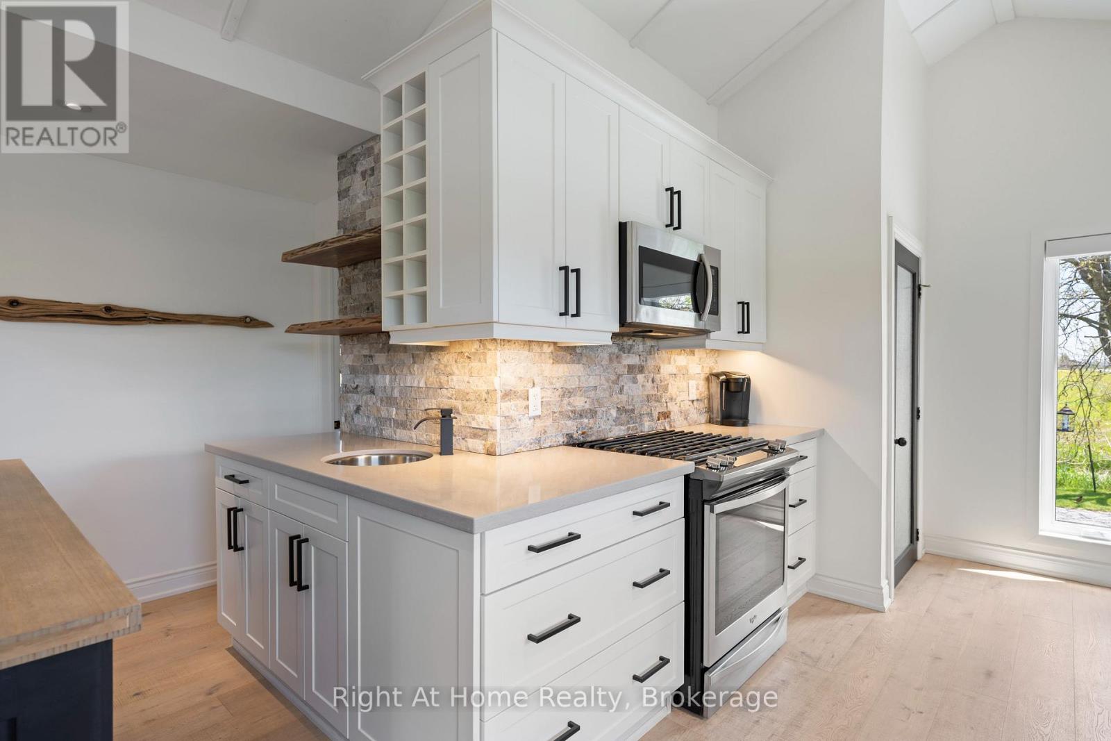 1483 Fifth Ave Louth, St. Catharines, Ontario  L2R 6P7 - Photo 22 - X13472230
