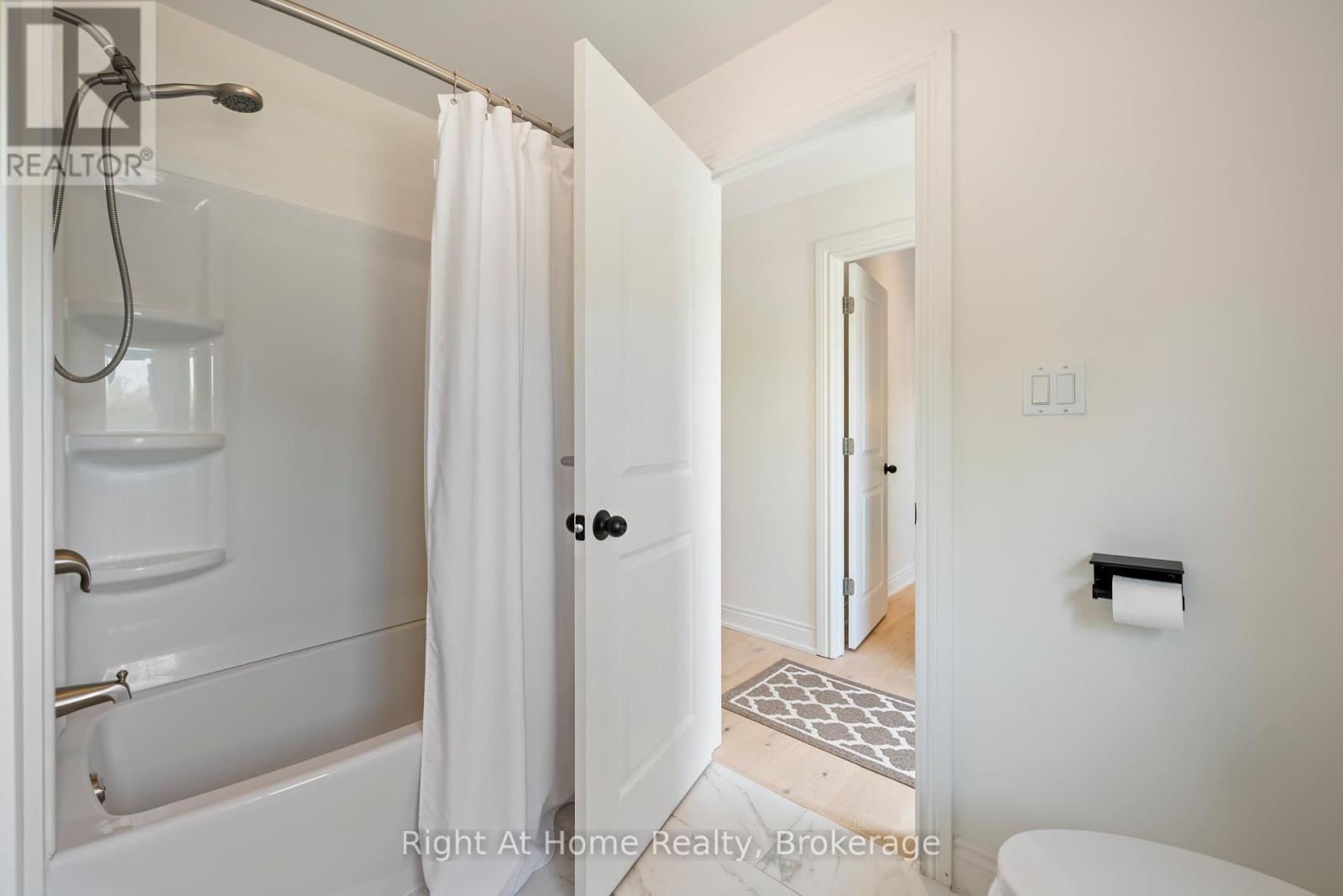 1483 Fifth Ave Louth, St. Catharines, Ontario  L2R 6P7 - Photo 32 - X13472230