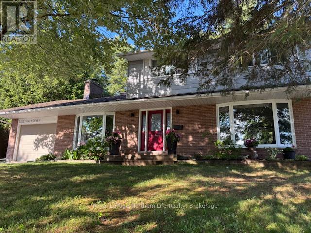 687 GUINEVERE COURT, North Bay, Ontario
