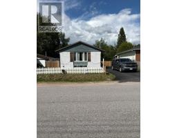 100 STRATHCONA DRIVE, North Bay, Ontario