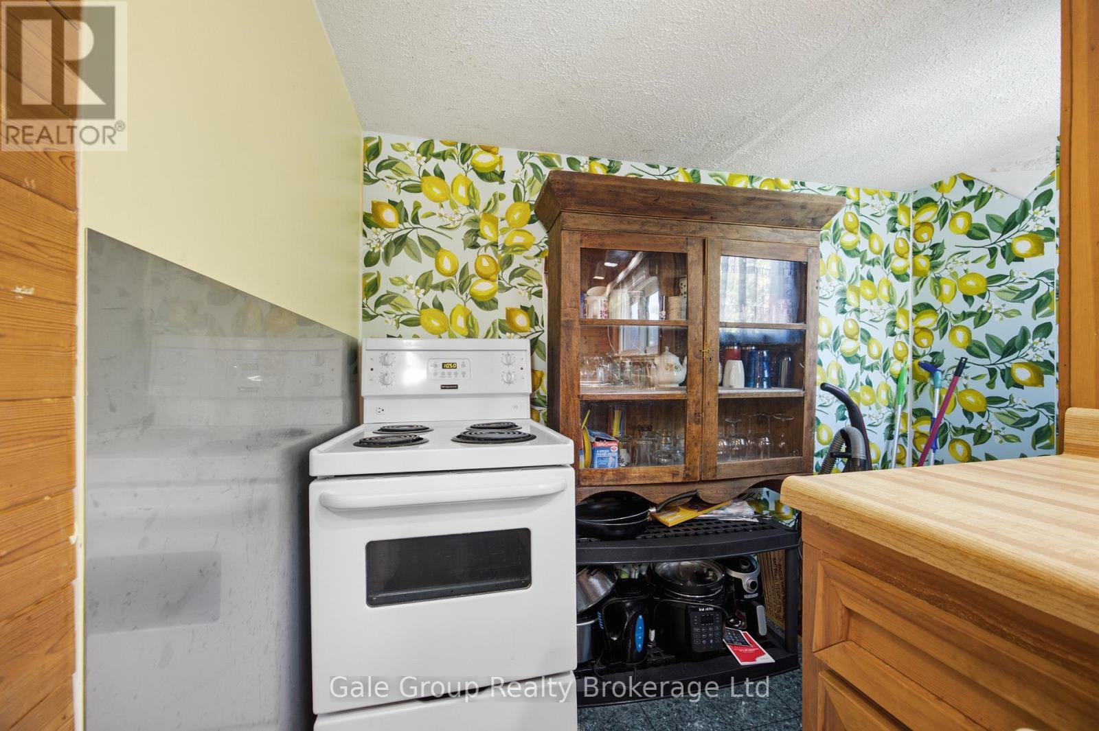 26 Woodward Avenue, Lambton Shores, Ontario  N0M 1T0 - Photo 17 - X13473726