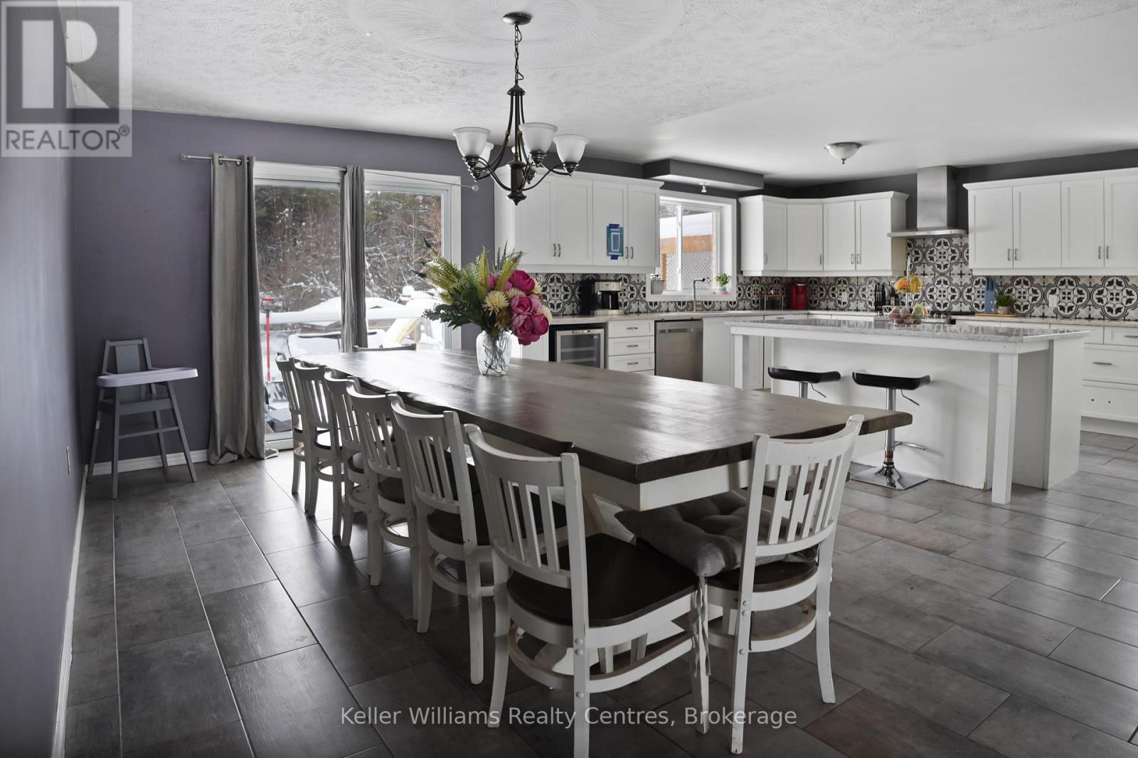 27 Pine Tree Drive, South Bruce Peninsula, Ontario  N0H 1P0 - Photo 9 - X13477838