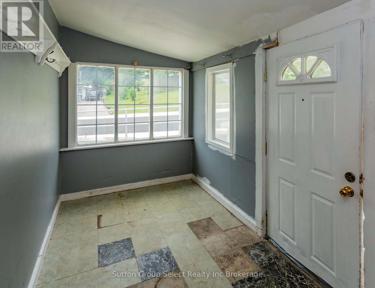 724 Rathbourne Avenue, Woodstock, Ontario  N4S 4L5 - Photo 5 - X13477834